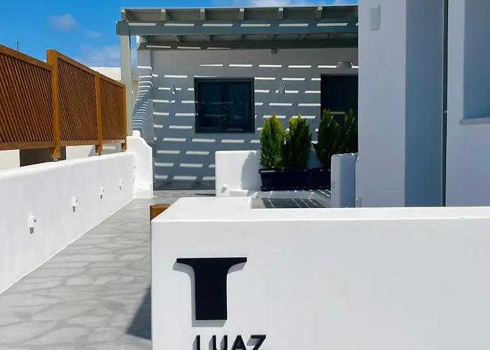 Luaz Naxian Living Naxos City