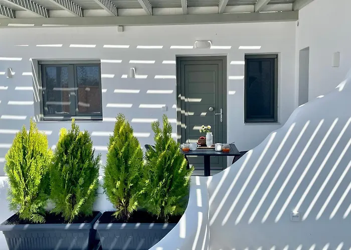 Luaz Naxian Living * Naxos City