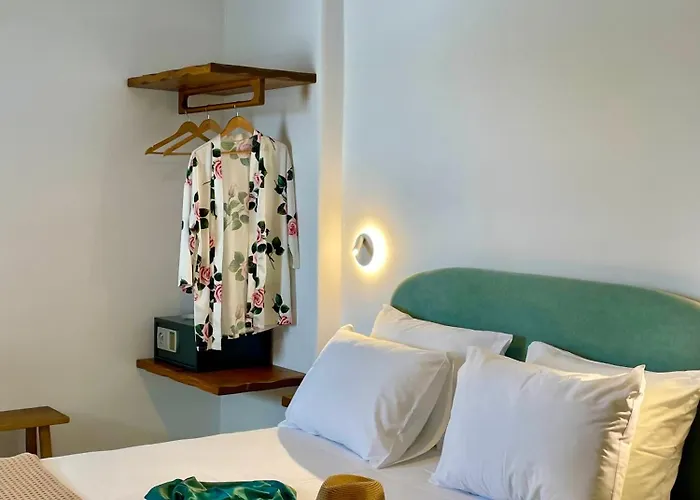 Luaz Naxian Living *