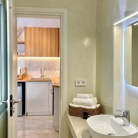 Luaz Naxian Living *