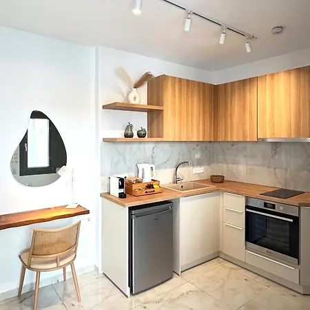 Luaz Naxian Living *