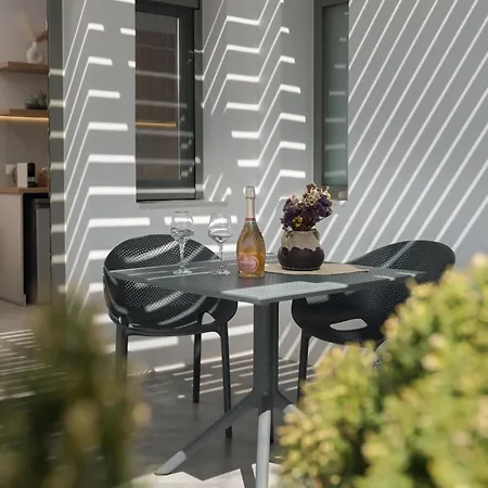 Luaz Naxian Living Feriehus Naxos City